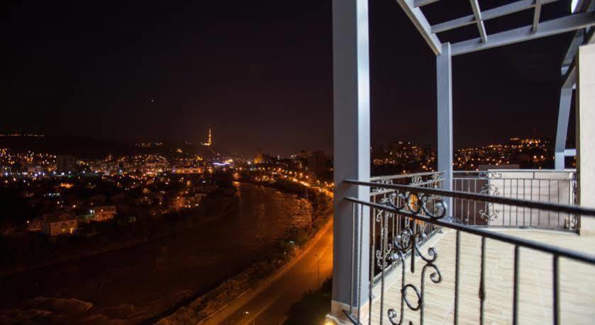 Gtm Plaza Hotel Тбилиси Екстериор снимка
