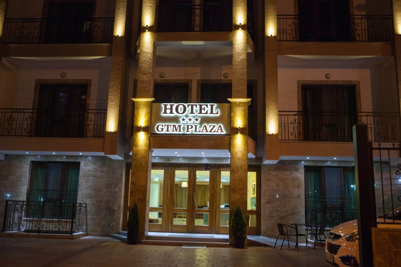 Gtm Plaza Hotel Тбилиси Екстериор снимка
